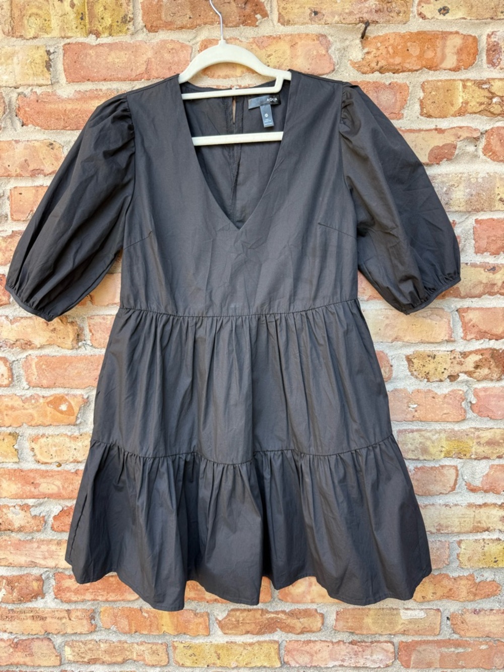 AQUA Black Tiered Puff-Sleeve V-Neck Mini Dress size XS